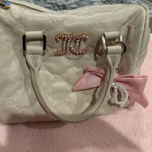 Juicy Couture Cream Shoulder Bag with Pink Bow